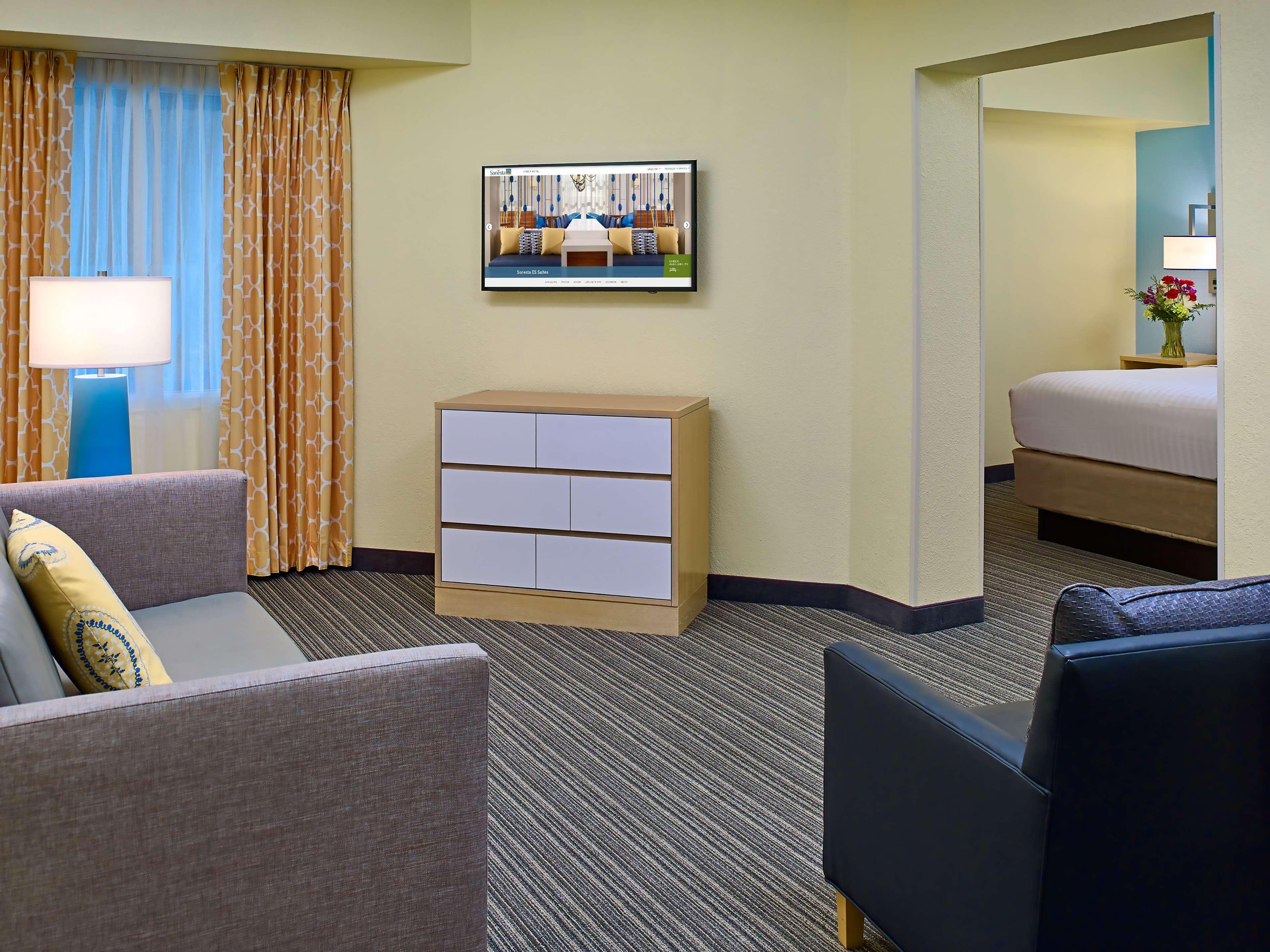 Sonesta Simply Suites Memphis East Poplar Pike Exteriör bild