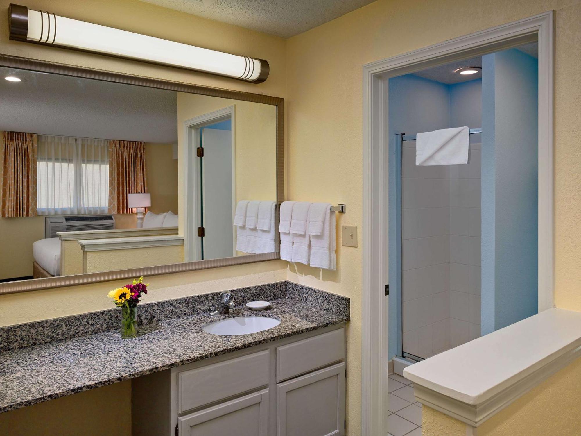 Sonesta Simply Suites Memphis East Poplar Pike Exteriör bild
