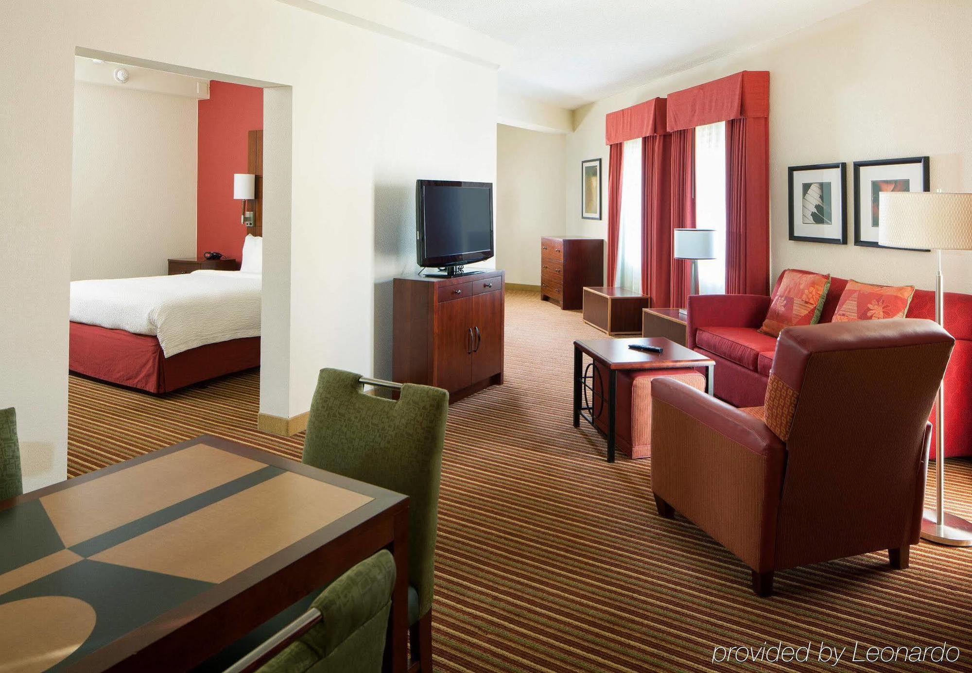Sonesta Simply Suites Memphis East Poplar Pike Exteriör bild