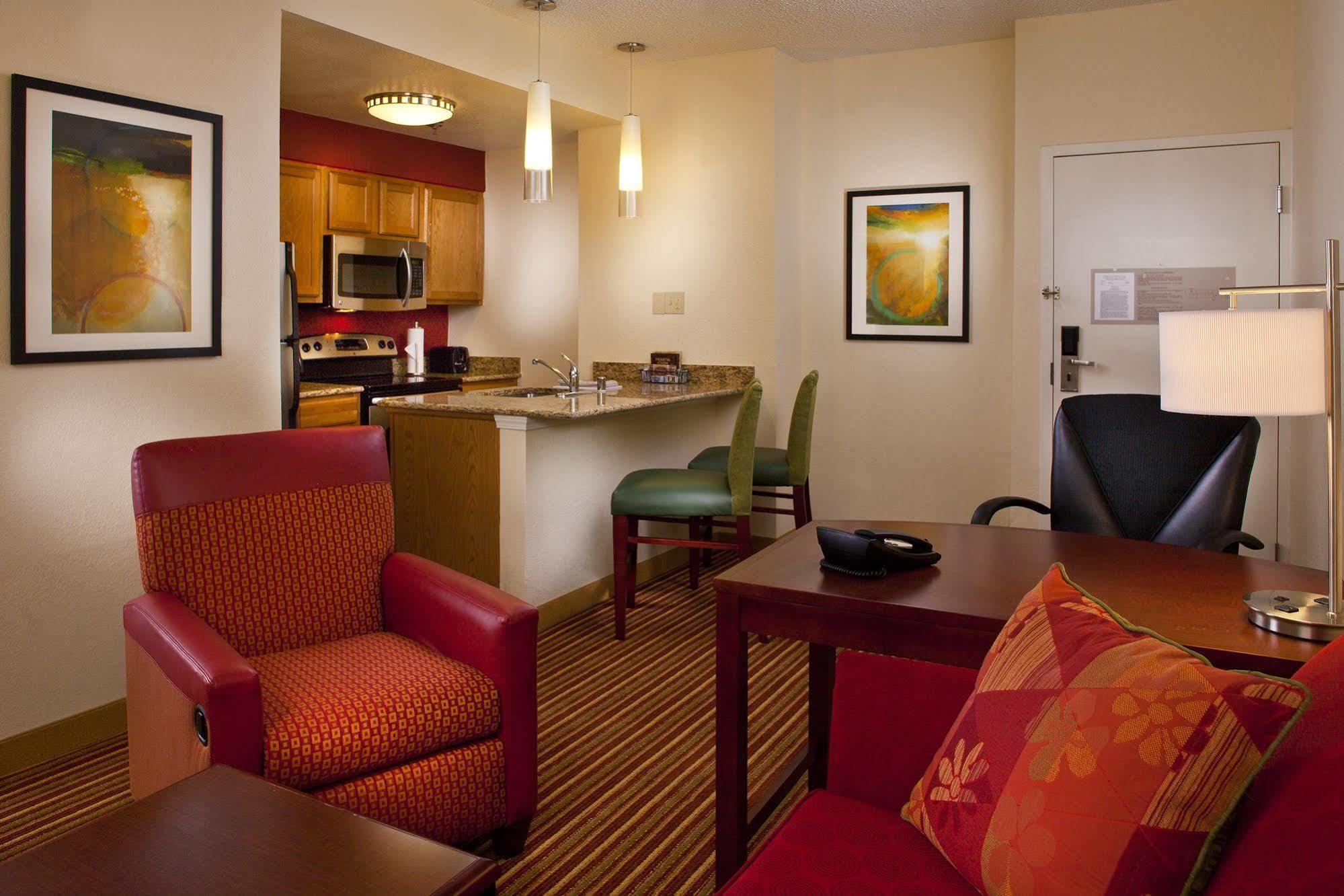 Sonesta Simply Suites Memphis East Poplar Pike Exteriör bild